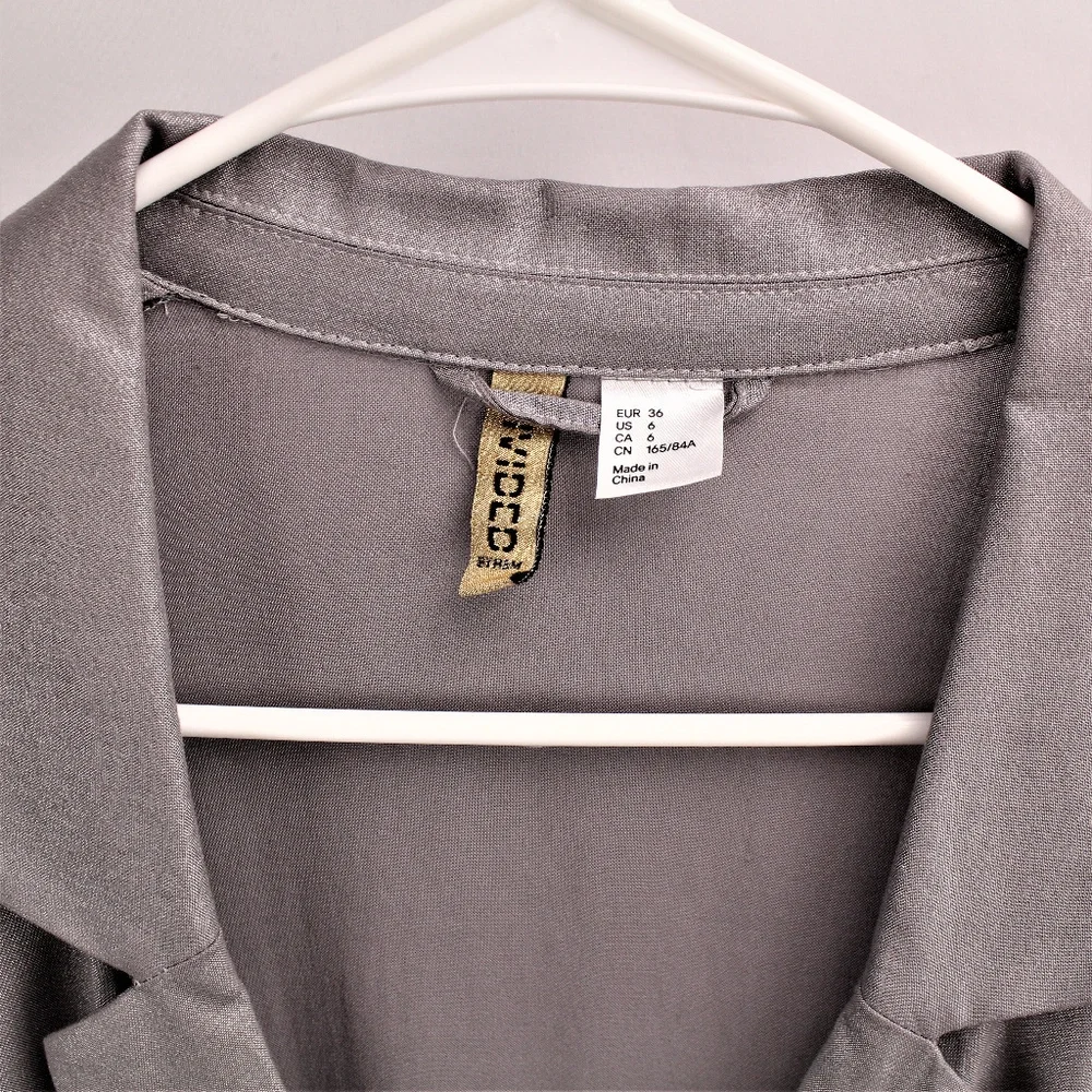 H&M Women Blazer Size 6 !